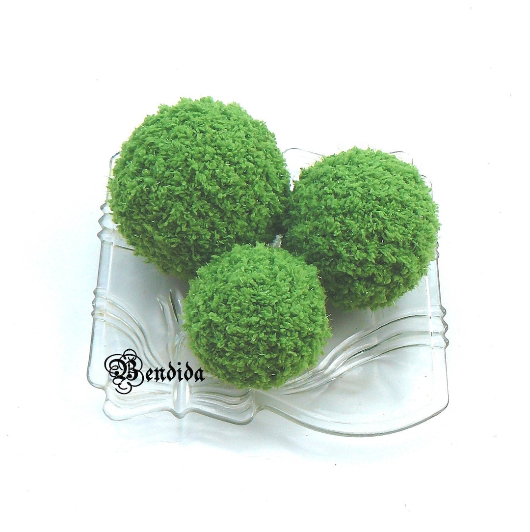 Green Decorative Balls for Bowls, Vase Filler Fuzzy Orbs, Yarn Wrapped