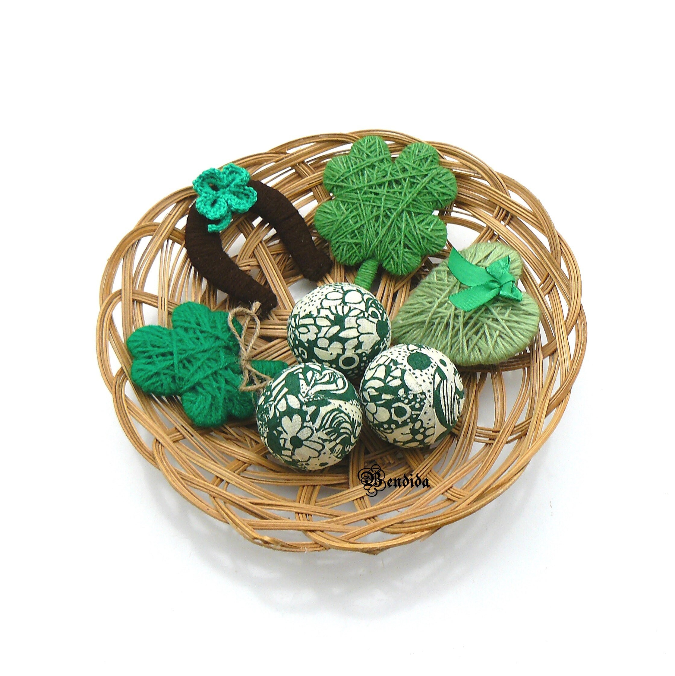 St. Patrick's Day Decor, Yarn Wrapped Shamrock, Heart Horseshoe and Rag Balls, Farmhouse Bowls Fillers, Table Centerpiece, Irish Decoration.