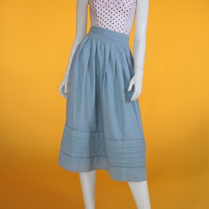 Vintage Skirt 1980s Blue Chambray Pleated Cotton Peasant Skirt Full Skirt Midi Skirt with Pockets by &#39;Top Shop&#39; UK 4 US 0