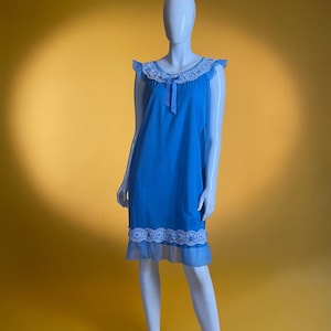 Vintage Nightdress 1960s Blue Lace Nylon Baby Doll Slip Dress UK 12-14 US 8-10