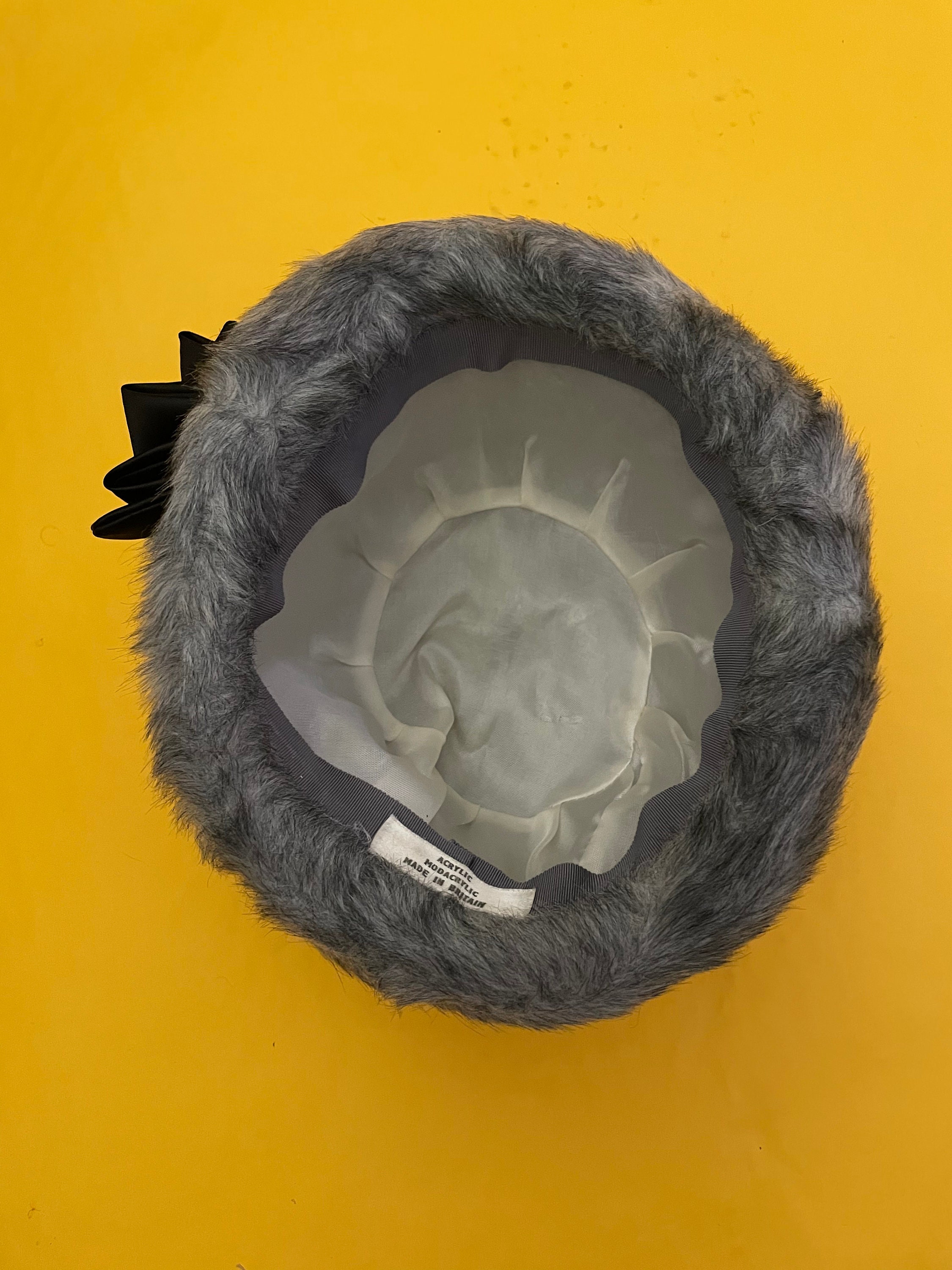 Vintage cloche faux fur hat grey tones Vintage Hat 1960s Grey Faux Fur Cloche Hat With Black Satin  main image 4