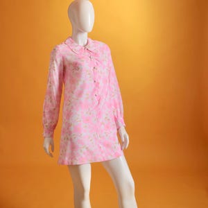 Vintage Dress 1960&#39;s Mini Dress Mod Dress Pink and Green Floral with Beagle Collar UK 8 US 6 Size Small