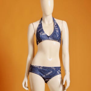 Vintage Bikini Beach Set 1970&#39;s Matching Bikini Shorts Sarong and Sun Dress Blue Denim Packing Case Print by Nelbarden Size Small UK 8 US 4