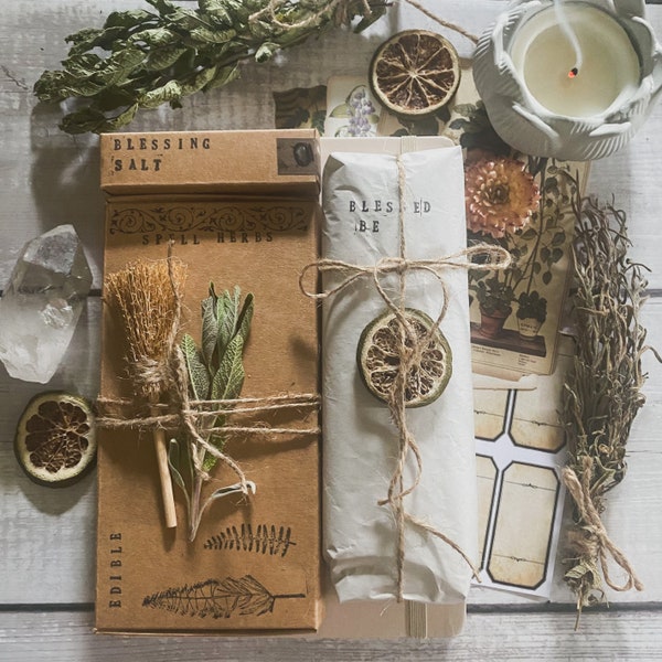 Cottage Witch Gift Set | Witch Apothecary Herbs | Witchcraft Tools | Witchy Giftbox
