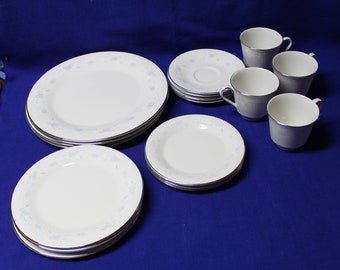 Royal Doulton China Service for 4 of 5 Piece Place Setting in Bedford