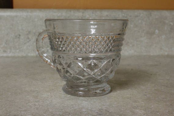 7 Oz Punch, Coffee or Tea Cup // Set of 4 Anchor Hocking Wexford Clear Glass
