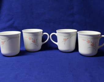 Set of 4 Vintage Corning Coffee Cups Mugs in Peach Garland