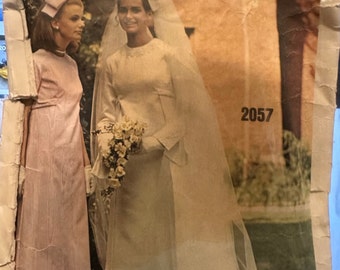 Vogue 2057 Pattern CUT Complete 1970s Bridal Design Weddign Gown Bridesmaid Dress Maxi Knee Length Raised Waist Size 8