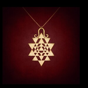 Bébé yantra, collier sri yantra, pendentif sri yantra, or sri yantra, tantra, bijoux géométrie sacrée, pendentif géométrie sacrée, 9
