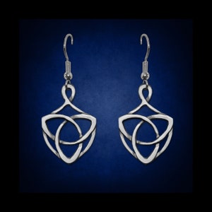 Boucles d'oreilles Trinity Shield, Celtic Trinity, boucles d'oreilles Trinity, noeud Trinity, sainte trinité, wicca, boucles d'oreilles Trinity en argent, art celtique