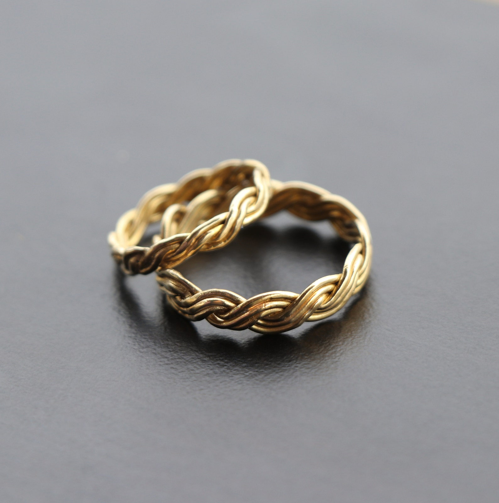 Anillo Trenzado Estilo Cadena Cubana - Acero Inoxidable, Colores Platino/dorado/gris/negro, Tallas 14.5-32.5