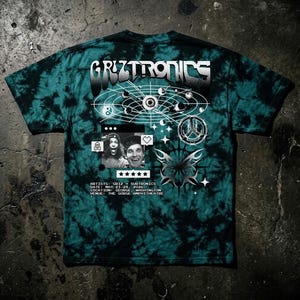 Camiseta GRIZTRONICS the gorge con estampado tie-dye / Griz + Subtronics / color verde azulado o rosa / Merchandising de festivales de música electrónica