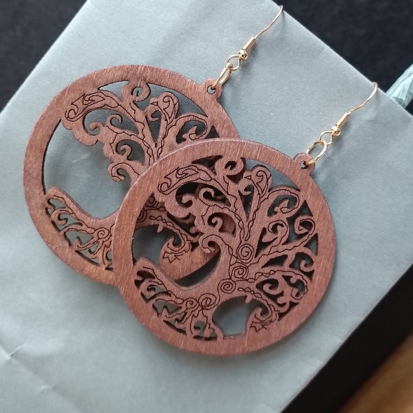 Wooden earrings with tree design
