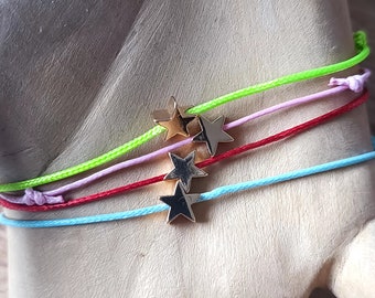 Bracelet with a small star in different colors