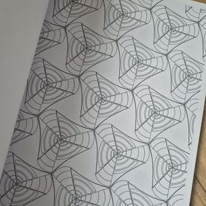 Mandala målarbok med 26 olika bilder att färglägga, illustrerad barnaktivitet utan AI, perfekt present till barn och vuxna bild 10