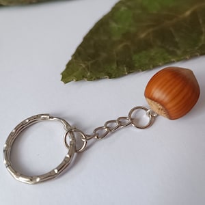Porte-clés avec de vraies noisettes – la nature pure à emporter partout avec soi, fait main
