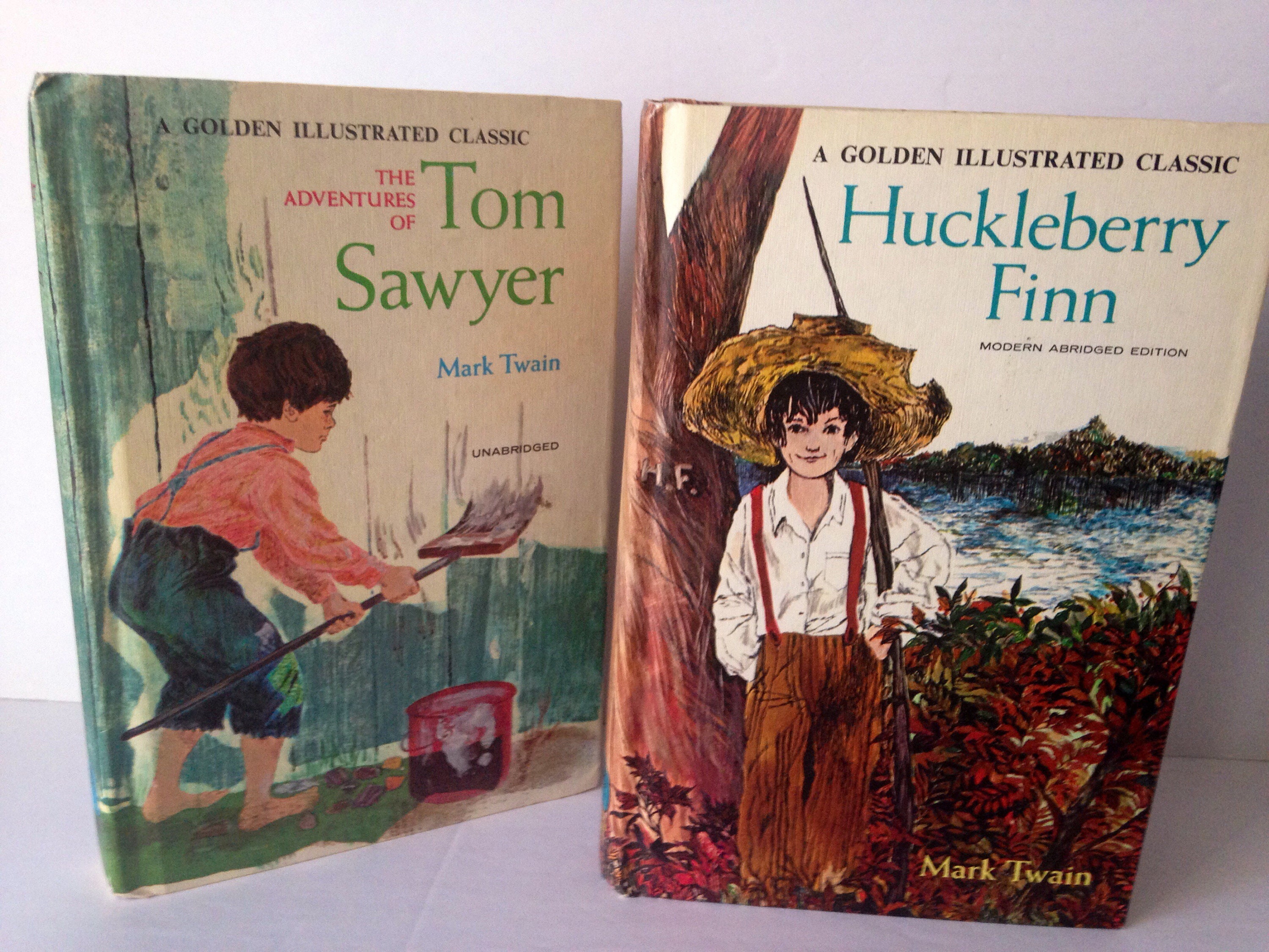 Mark twain wrote the adventures of huckleberry. Булычев приключения Тома Сойера. Том Сойер книга.