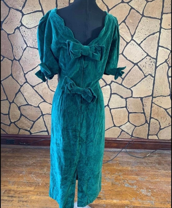 Handmade Pinup Style Velvet Green Dress - image 3
