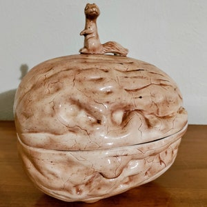 GUY GIFT  Nut Bowl  Vintage Handmade Ceramic Squirrel Like New Set