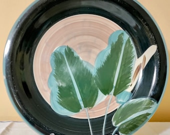 Decorative Plates to Dress Up Areas or for Dining