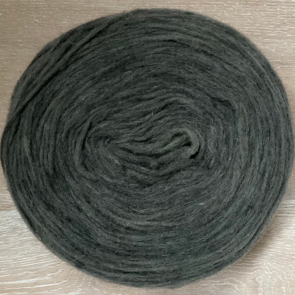 Dungada wool Preyarn unspun yarn roving juniper berry sheep wool Latvia