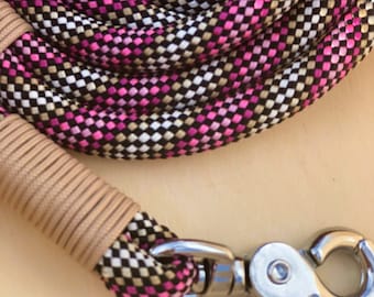 2 Meter lange Leine in Schwarz, Beige und Rosa – Seilleine für Hunde – Paracord-Leine – Kletterleine – Hundeleine – Hundezubehör – Frankreich