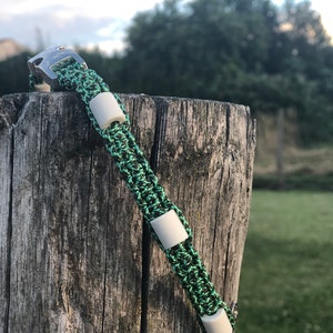 Two-tone anti-tick collar with EM ceramic beads for dogs / dog collar / durable collar / paracord collar / made in France