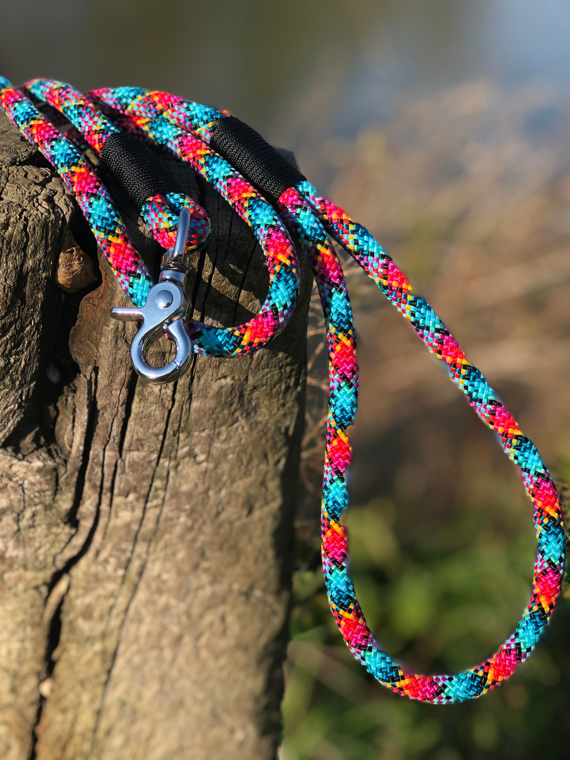 Laisse Pour Chien à Personnaliser Arlequin10 mm -Paracorde - Corde Ppm -Escalade-Dog Leash Fait Main