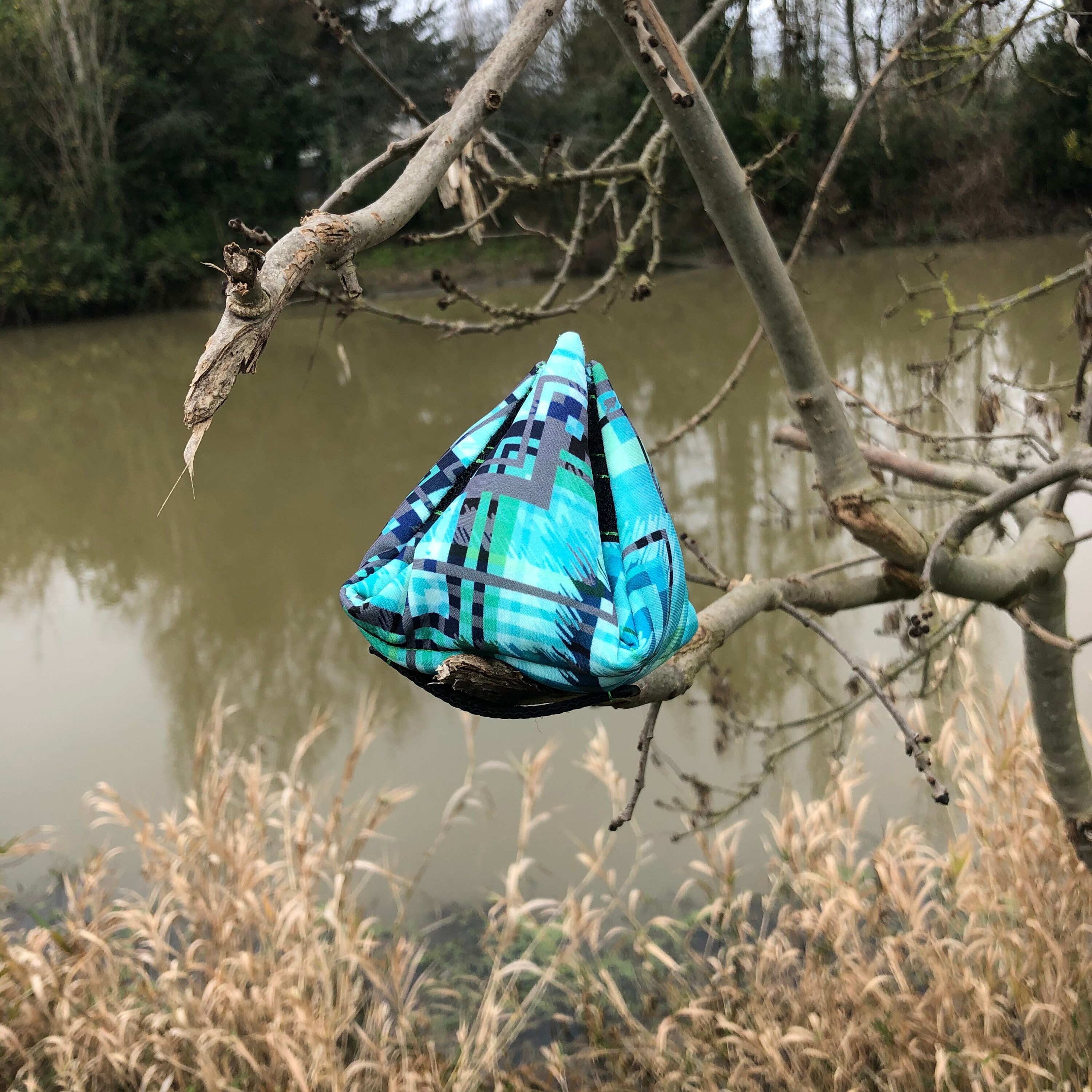 Balle Pyramide Façon Lotus Balle ou Clam , à 4 Branches, Pour Récompenses