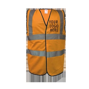 Op de afbeelding: Oranje veiligheidsvest met reflecterende strepen en zwarte afwerking. Het vest heeft de tekst "YOUR LOGO HERE" op de voorkant.