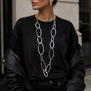 Långt silverhalsband med tröja – iögonfallande smycke med stor geometrisk länkkedja – klänningshalsband med förlängning, moderna smycken i flera lager