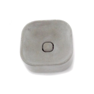 Concrete soap dish square 7.5 x 2.5 cm sponge holder, modern minimalist design in the bathroom