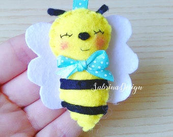 Bee felt favors, bee favors, baptism favors, baby shower bee, baby shower favors, bee birthday, felt favors, felt animals, party supplies