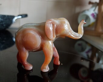 Stunning Agate Elephant Very delicate but exquiste detail