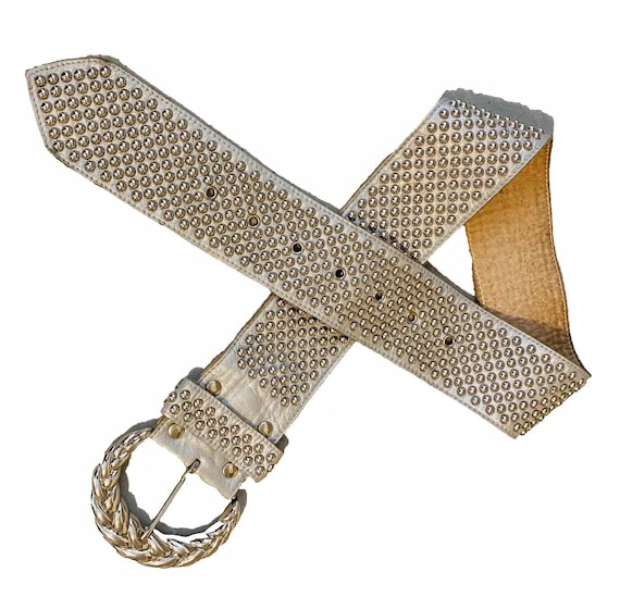 Silver Studded Vintage Leather Belt Small to Medium Womens  display picture 1