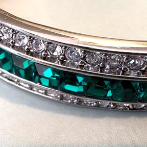 Vintage Emerald Green & Crystal Half-Eternity Bangle | Silver Tone Hinged Statement Bracelet