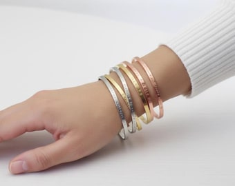Personalized Bracelet - Custom Cuff, Engraved Bracelet Personnalisé -Silver Gold Rose Bangle - Armband Gift for Her Sister Mom Niece, Cousin
