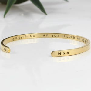 Pulseira para a Mãe - Presente para a Mãe da Noiva, Presente Personalizado para a Mãe, Presente de Aniversário para a Mãe, Joia para o Dia das Mães, Presente de Casamento