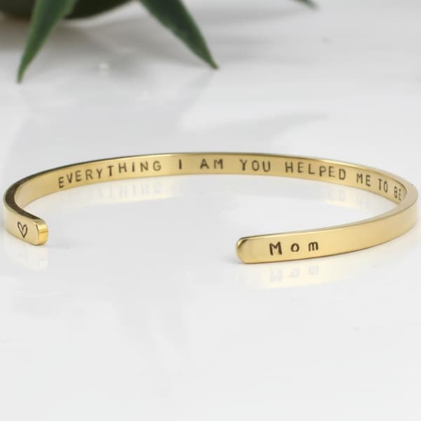 Bracelet for Mom- Mother of the Bride Gift, Personalized Mom's Gift, Birthday Gift for Mum, Mothers Day Jewelry Gift for Wedding