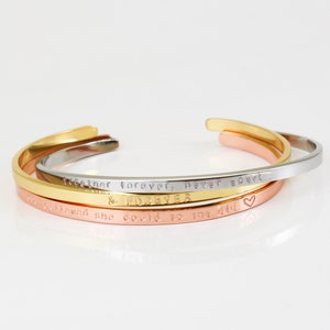 Pulsera de puño personalizada para mujeres, niñas Pulseras personalizadas Plata /Oro rosa /Oro Brazalete para mujer Acero inoxidable imagen 2