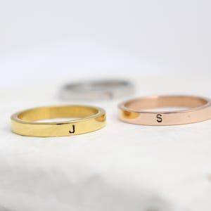Anillo de acero inoxidable con inicial para mujer, regalo para parejas, niñas, amigos, novios, novias, anillo para hombre, letra dorada, plata, oro rosa