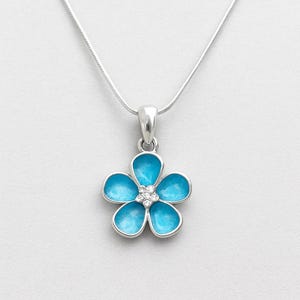 Breastmilk & Hair Keepsake Pendant – Sterling Silver Flower Inclusion Necklace - Handmade Mum Gift - Motherhood Jewellery UK - Free Chain