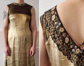 1920s gold lamé and embroidered chiffon evening dress || 20s metal thread party dress with floral needlework neckline, kickpleats, darting