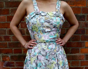 1950s romper || 50s polished cotton water colour floral jumpsuit|| Mid-century rainbow abstract flower playsuit with structured boning