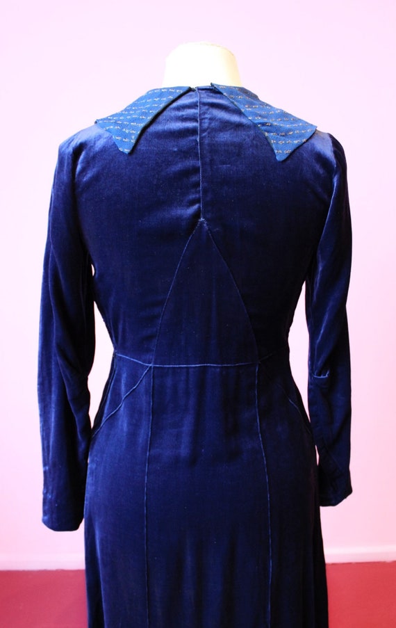 1920s blue velvet dress with lamé collar || 20s e… - image 5