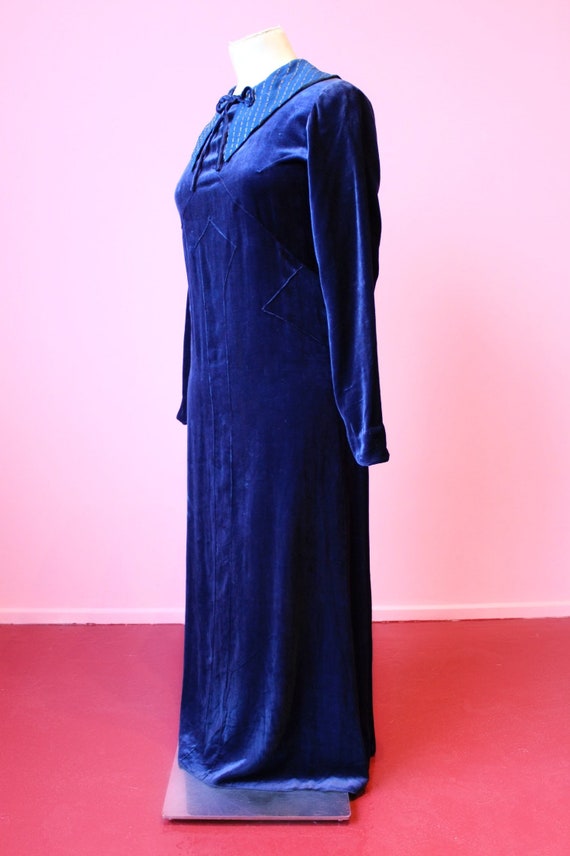 1920s blue velvet dress with lamé collar || 20s e… - image 3