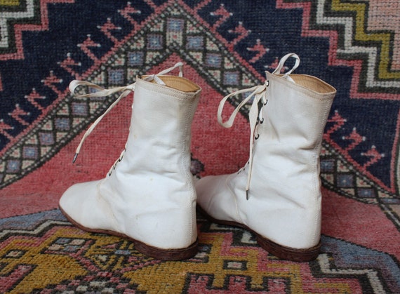 Edwardian bathing boots || 1900s white canvas lac… - image 5