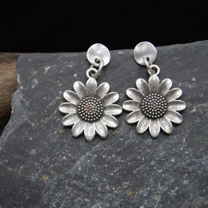Antique Silver Flower Earrings, Silver Sunflower Earrings, Dangling Earrings, Silver Earrings, Drop Earrings, Gift For Her