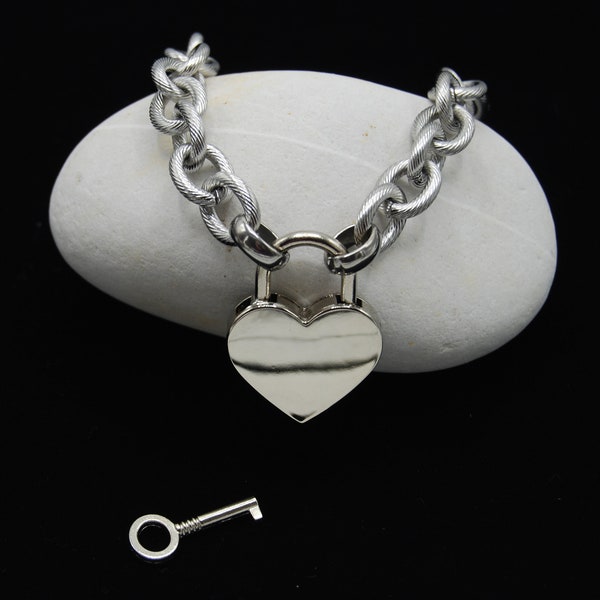 Collier cadenas coeur en acier inoxydable, collier avec pendentif coeur, grosse chaîne torsadée, collier coeur en argent tendance,