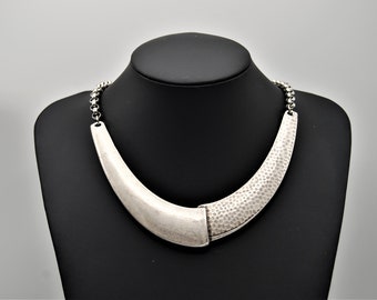 Hammered Antique Silver Collar Necklace: Chunky Rolo Chain